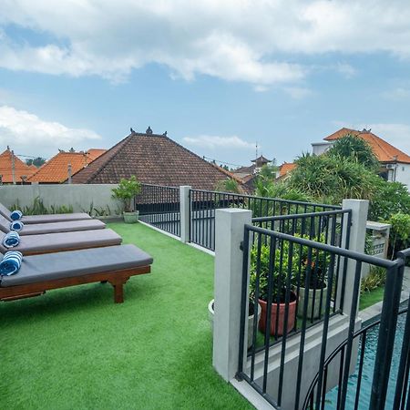 The Breeze Stay And Surf Canggu Екстериор снимка
