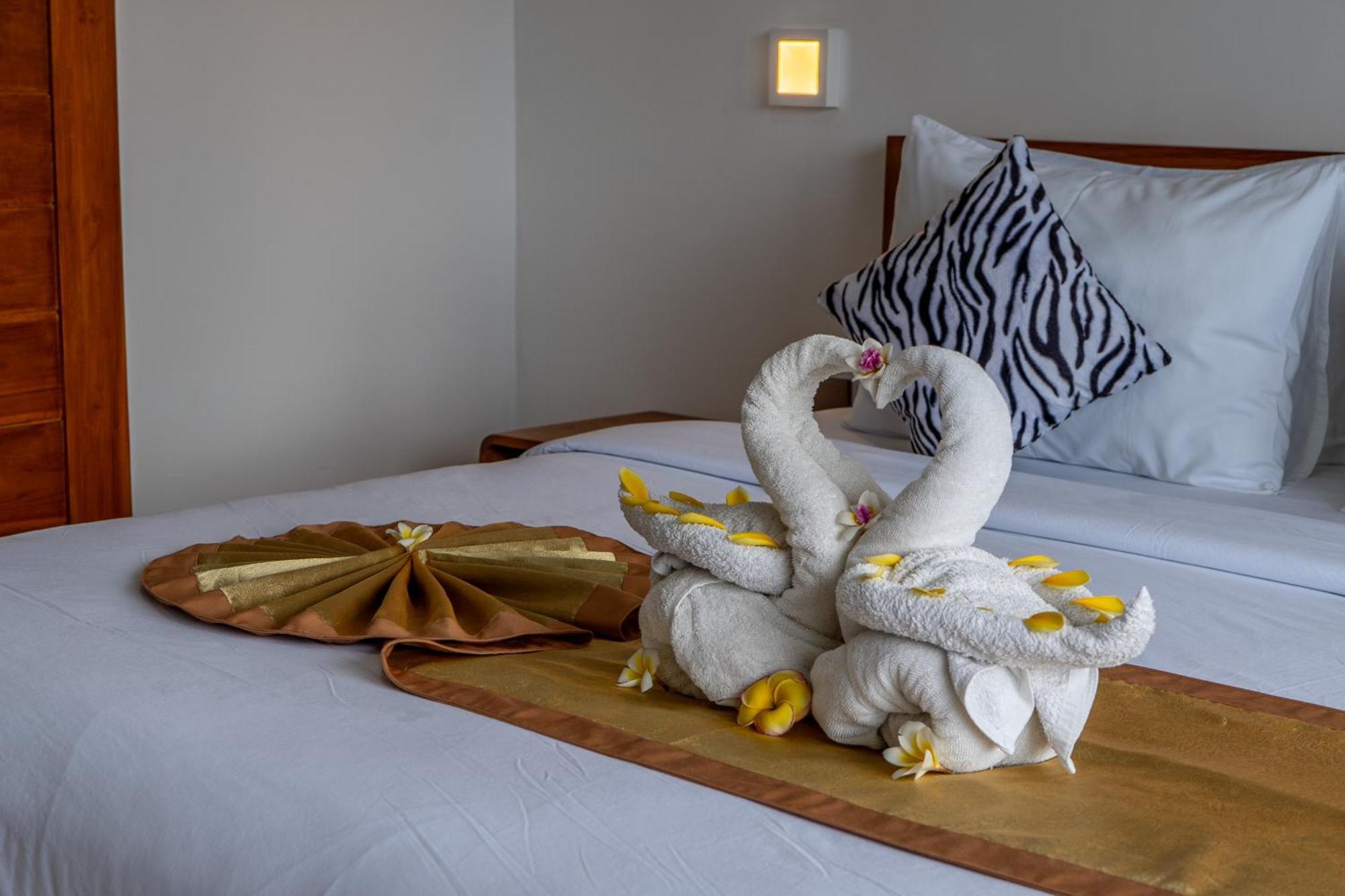 The Breeze Stay And Surf Canggu Екстериор снимка