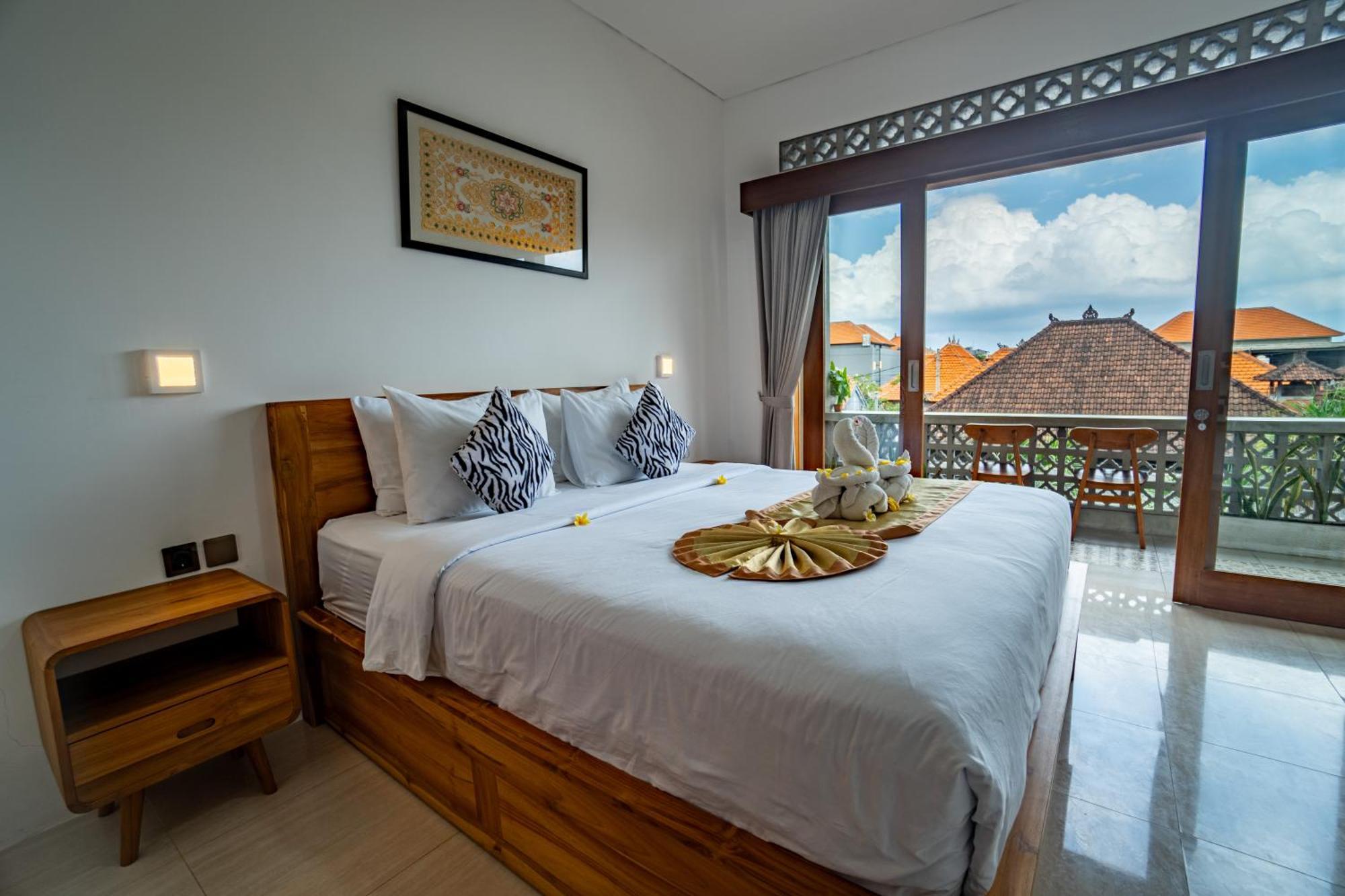 The Breeze Stay And Surf Canggu Екстериор снимка