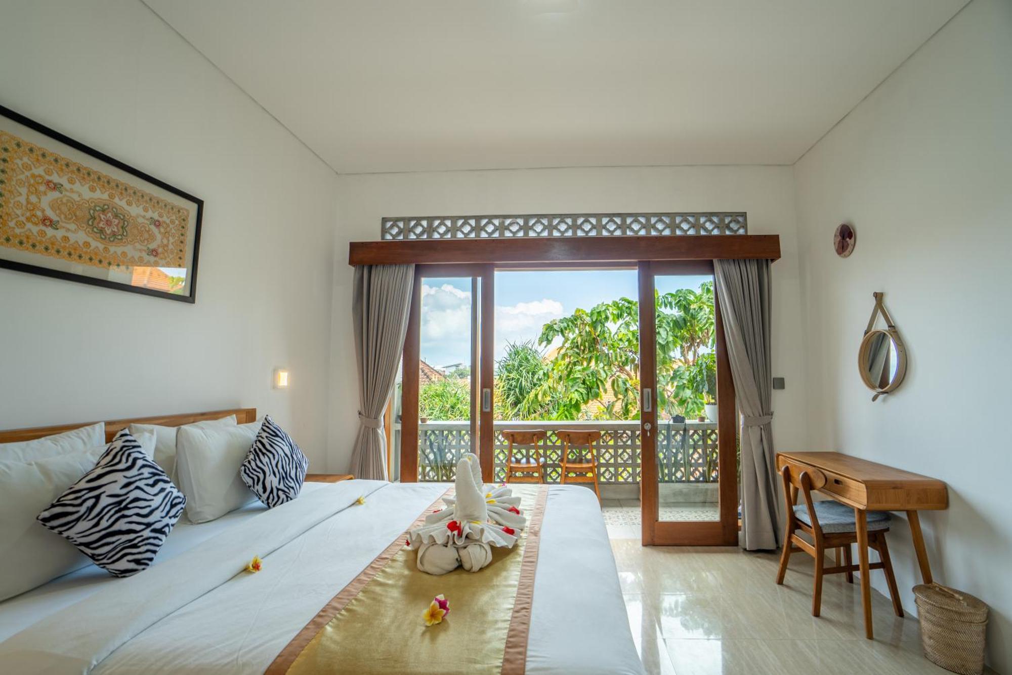 The Breeze Stay And Surf Canggu Екстериор снимка