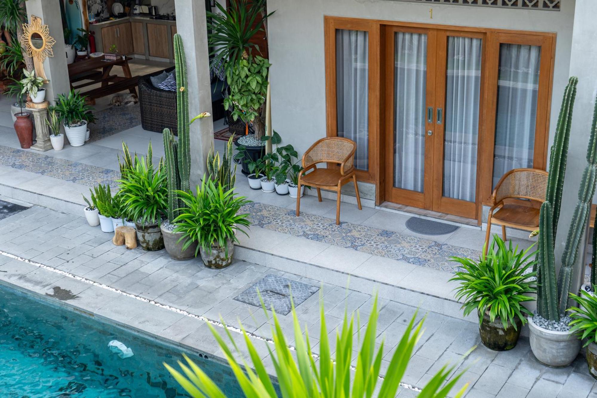 The Breeze Stay And Surf Canggu Екстериор снимка