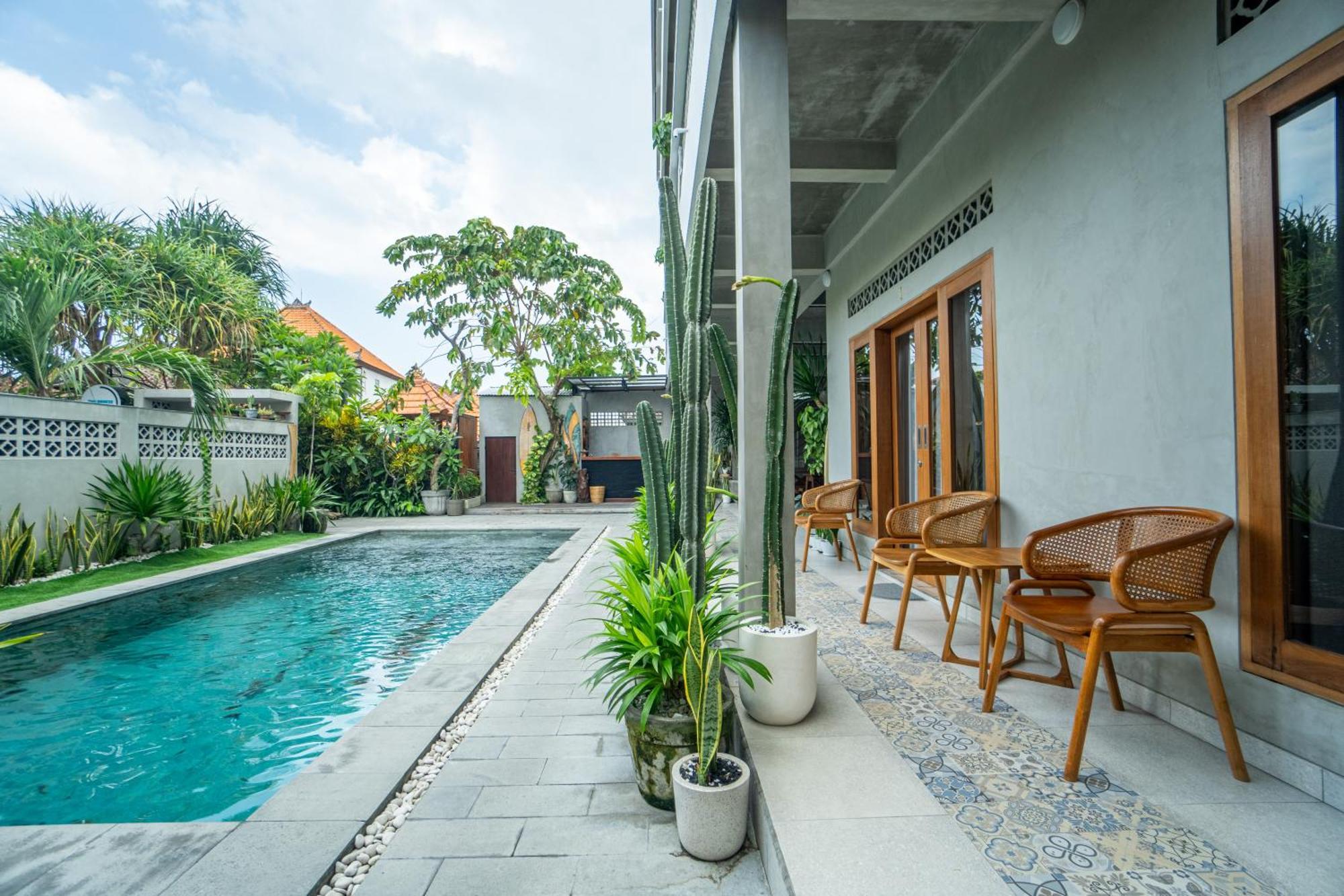 The Breeze Stay And Surf Canggu Екстериор снимка
