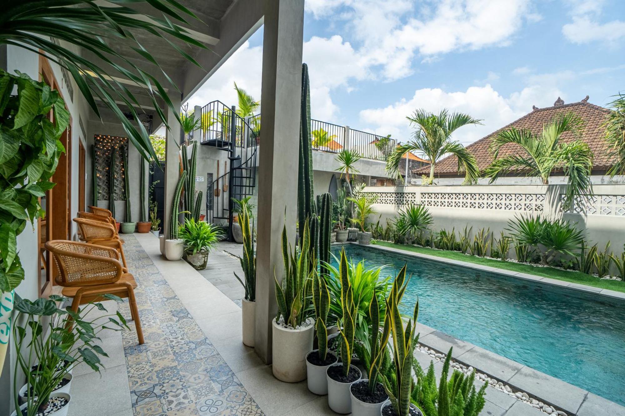 The Breeze Stay And Surf Canggu Екстериор снимка